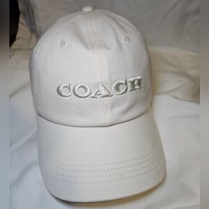 NWT Coach Womens Embroidered Baseball Hat